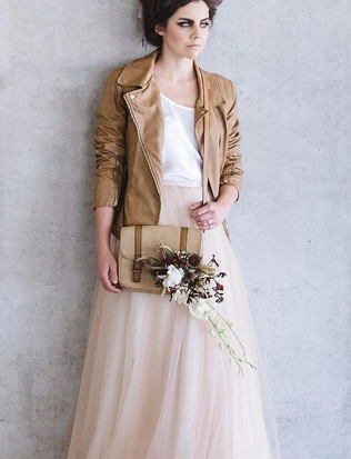 зимний образ невесты, невеста в кожаной куртке 