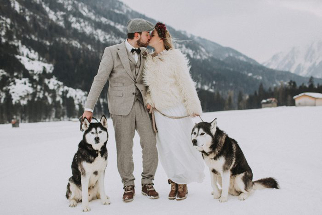 зимний образ невесты, невеста в шубке из искусственного меха 