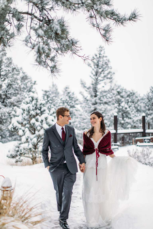 зимний образ невесты, невеста в вязаной накидке 