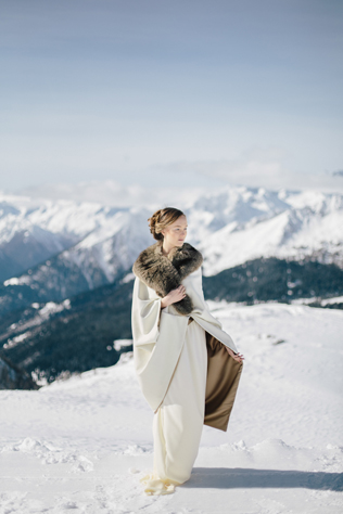 зимний образ невесты, невеста в пальто 