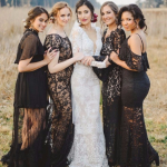 Вызов традициям: черные платья для подружек невесты