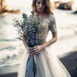 Букет невесты 2021: тренд на цветы с длинными стеблями