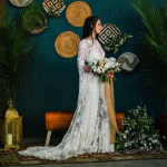 В стиле бохо: свадебные платья с бахромой