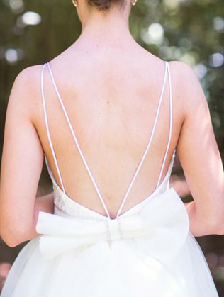 Тренд лета: свадебные платья с тонкими бретелями 