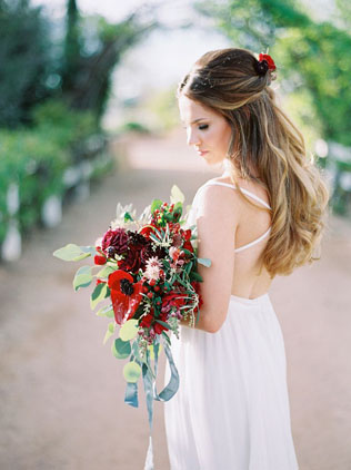 Тренд лета: свадебные платья с тонкими бретелями 