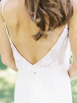 Тренд лета: свадебные платья с тонкими бретелями 