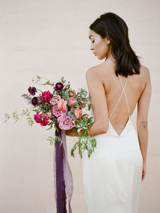 Тренд лета: свадебные платья с тонкими бретелями 