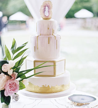 Тренд: свадебные торты в виде драгоценных камней 