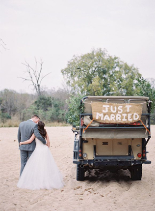 53 идеи для декора свадебного транспорта 