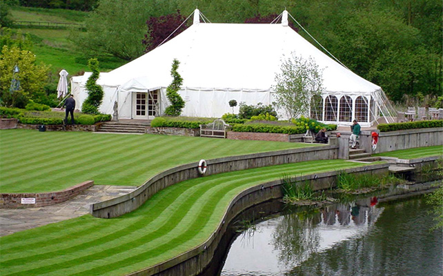 Тренд свадебной моды - шатер