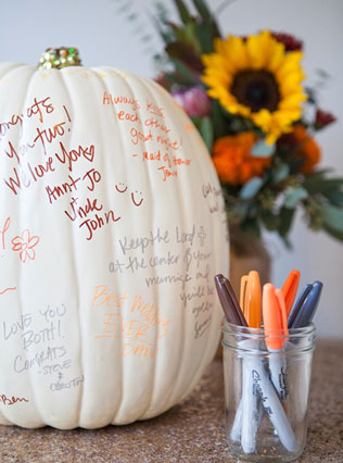 Осеннее вдохновение: тыквы в декоре свадьбе 