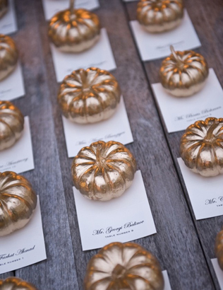 Осеннее вдохновение: тыквы в декоре свадьбе 