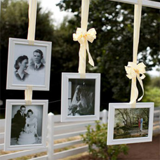 Украшение рамками для фотографий комнаты невесты