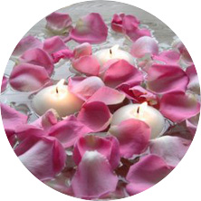 Украшение лепестками комнаты невесты