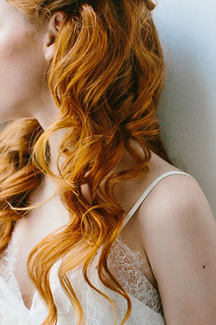 Утро невесты в стиле бохо, прическа