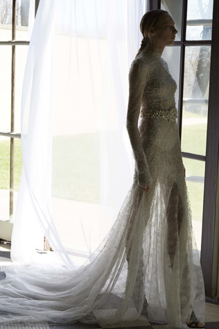 В стиле luxury: 5 коллекций для свадебного сезона 