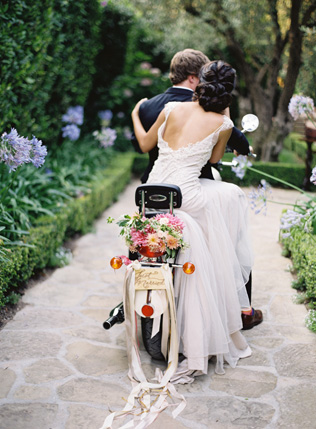 65 стильных идей для весенней свадьбы в саду