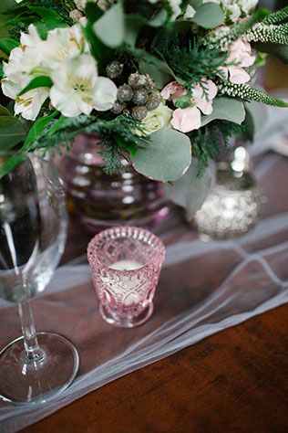 Весенняя свадебная фотосессия в студии, флористика