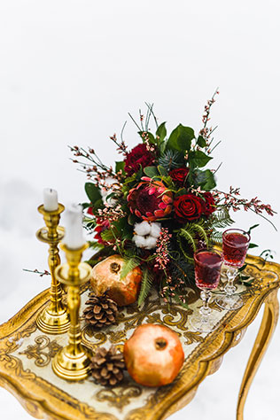 Винтажная нежность: зимняя свадебная фотосессия, флористика