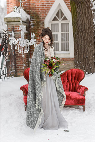 Винтажная нежность: зимняя свадебная фотосессия, образ невесты