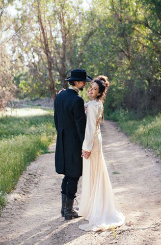 Ставка на винтаж: 8 must-haves для образа жениха 