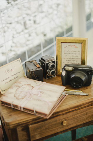 Свадьба в деталях: винтажная мебель 