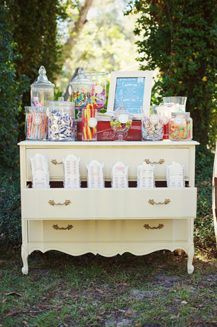 Свадьба в деталях: винтажная мебель 