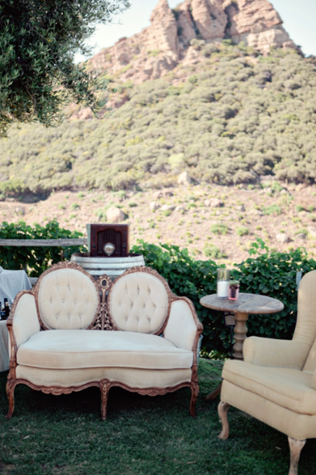 Свадьба в деталях: винтажная мебель 