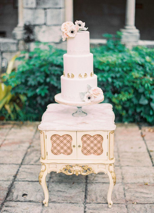 Свадьба в деталях: винтажная мебель 