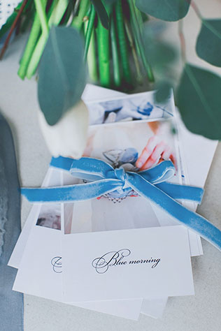 Воздушное утро невесты в голубых тонах, фотографии