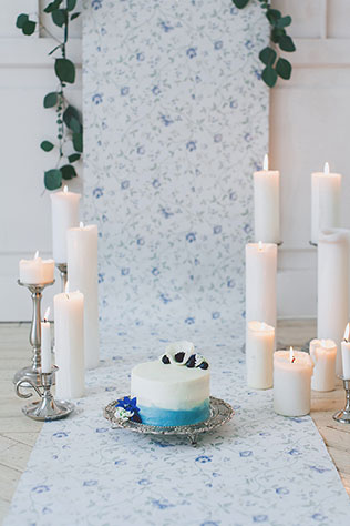 Воздушное утро невесты в голубых тонах, свадебный торт