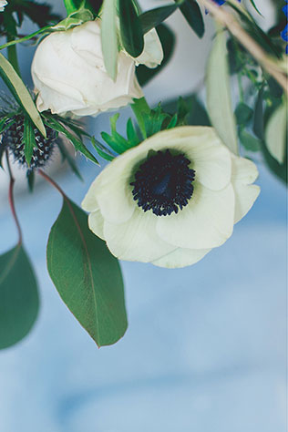 Воздушное утро невесты в голубых тонах, цветы