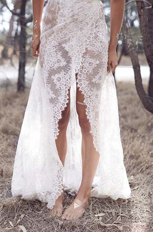 Золотая лихорадка: временные татуировки, кружевное платье невесты