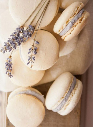 В ожидании весны: все оттенки сиреневого для свадьбы мечты 