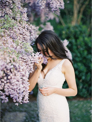 В ожидании весны: все оттенки сиреневого для свадьбы мечты 