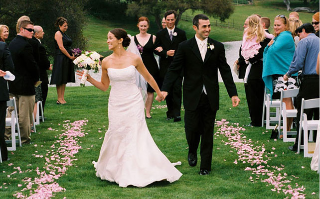 как организовать выездную регистрацию