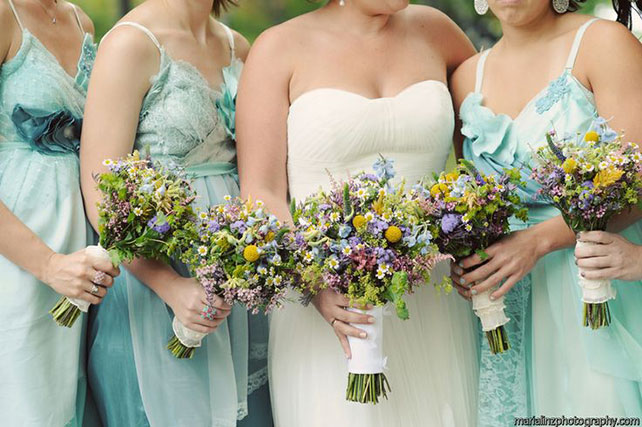 34 нежных свадебных букета из полевых цветов