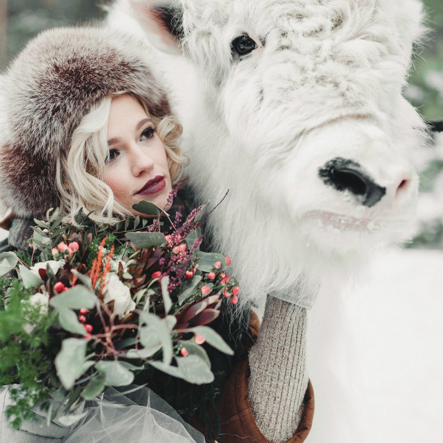 «Фотоидеи»: 30 зимних образов реальных невест