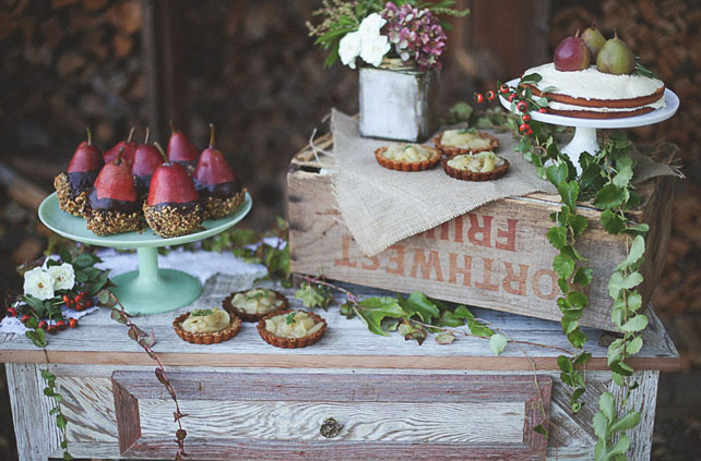 Сезон открыт: яблоки и груши для осенней свадьбы 