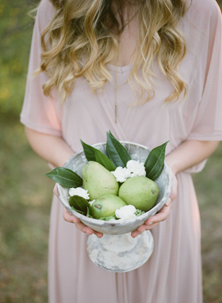 Сезон открыт: яблоки и груши для осенней свадьбы 