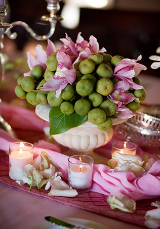 яблоки в декоре свадьбы, композиция на стол