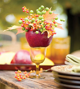 яблоки в декоре свадьбы, композиция на стол