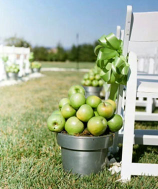 яблоки в декоре церемонии