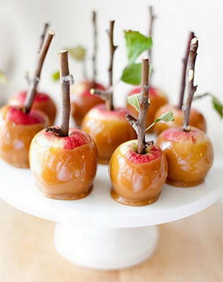 яблоки в декоре свадьбы, сладкий стол