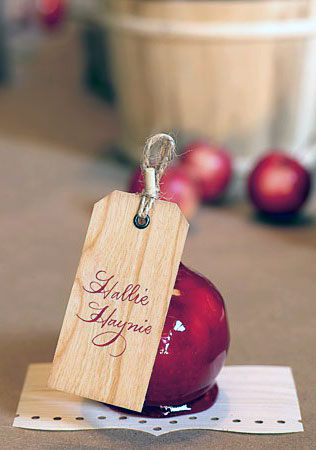 яблоки в декоре свадьбы, бонбоньерки