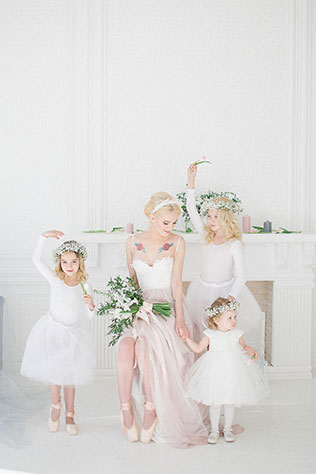 Утро невесты: завтрак балерины, невеста с детьми