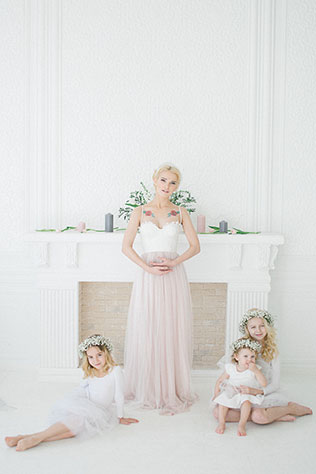 Утро невесты: завтрак балерины, невеста с детьми
