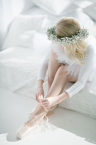 Утро невесты: завтрак балерины, венок из цветов