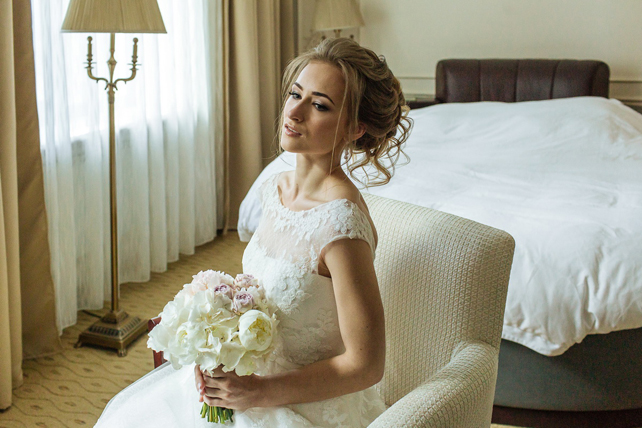 Стекла, зеркала и мимолетные искры 