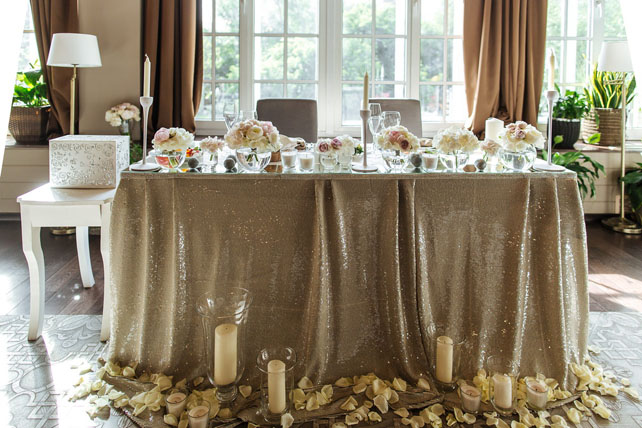 Стекла, зеркала и мимолетные искры 